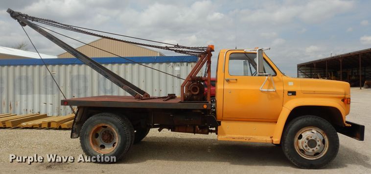 image for item DK1809 1988 Chevrolet C50 Custom Deluxe  winch truck