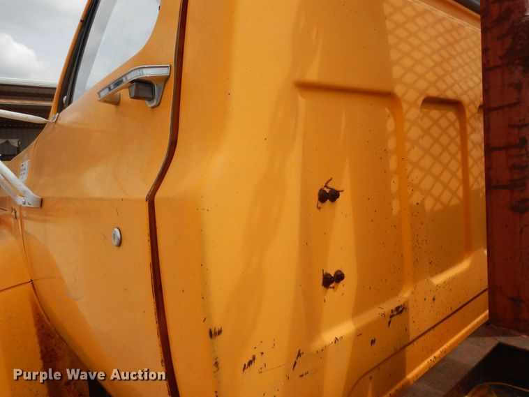 image for item DK1809 1988 Chevrolet C50 Custom Deluxe  winch truck