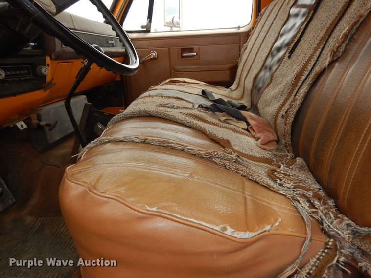 image for item DK1809 1988 Chevrolet C50 Custom Deluxe  winch truck