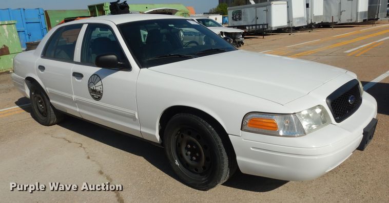 image for item DK1811 2010 Ford Crown Victoria Police Interceptor