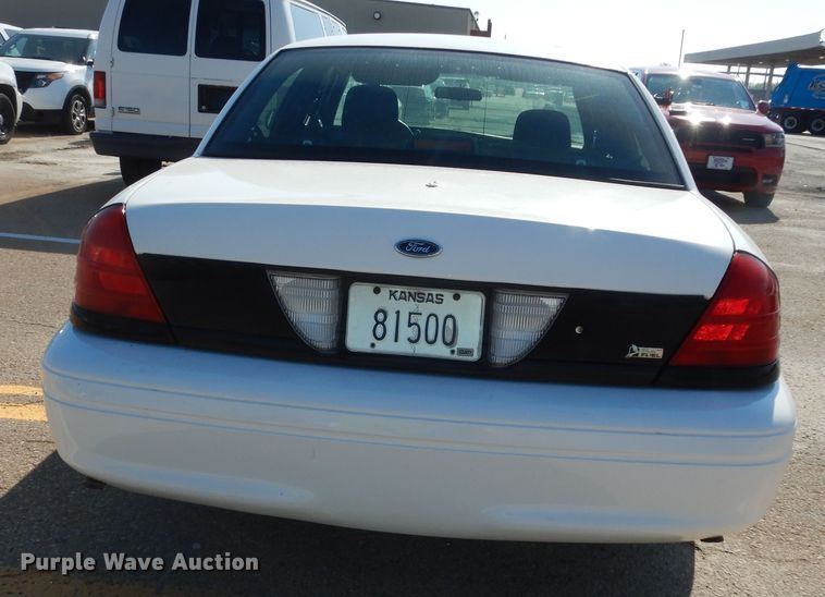 image for item DK1811 2010 Ford Crown Victoria Police Interceptor