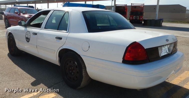 image for item DK1811 2010 Ford Crown Victoria Police Interceptor
