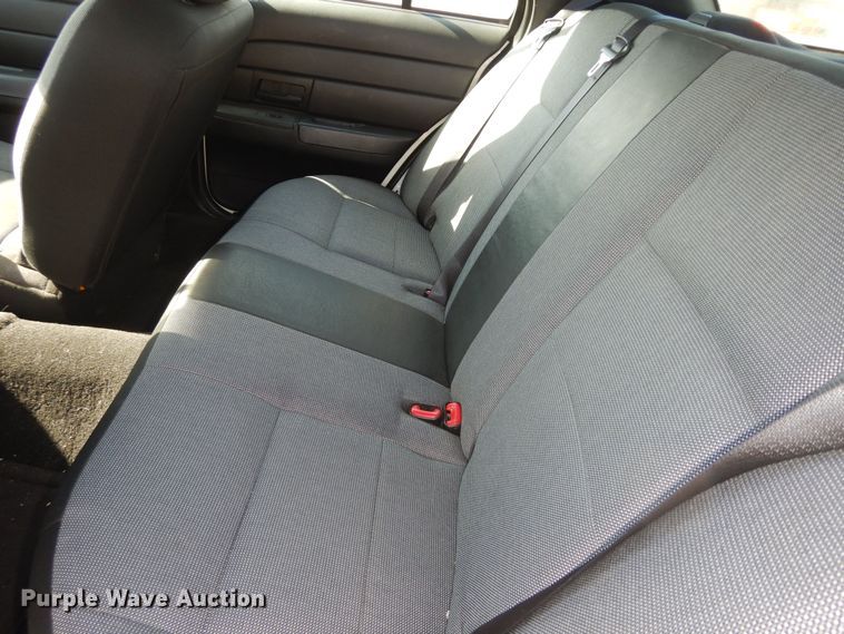 image for item DK1811 2010 Ford Crown Victoria Police Interceptor