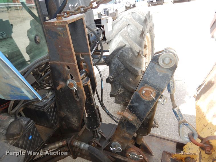 image for item DK1819 2001 New Holland TS110  MFWD tractor