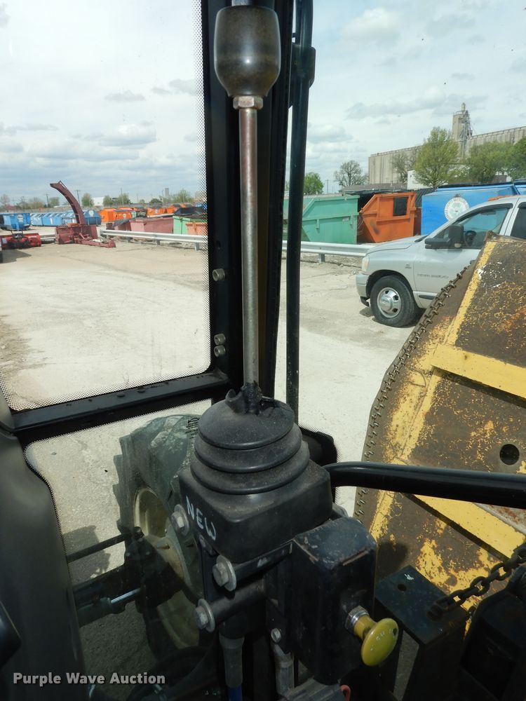 image for item DK1819 2001 New Holland TS110  MFWD tractor