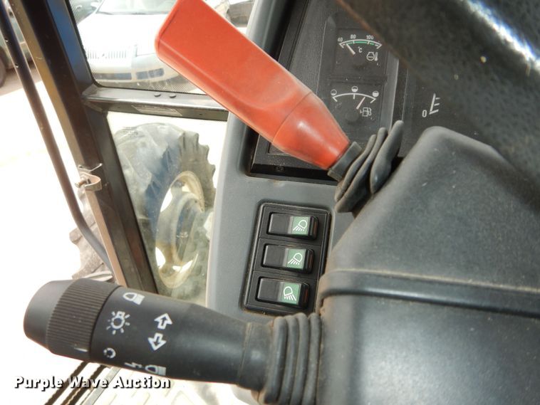 image for item DK1819 2001 New Holland TS110  MFWD tractor