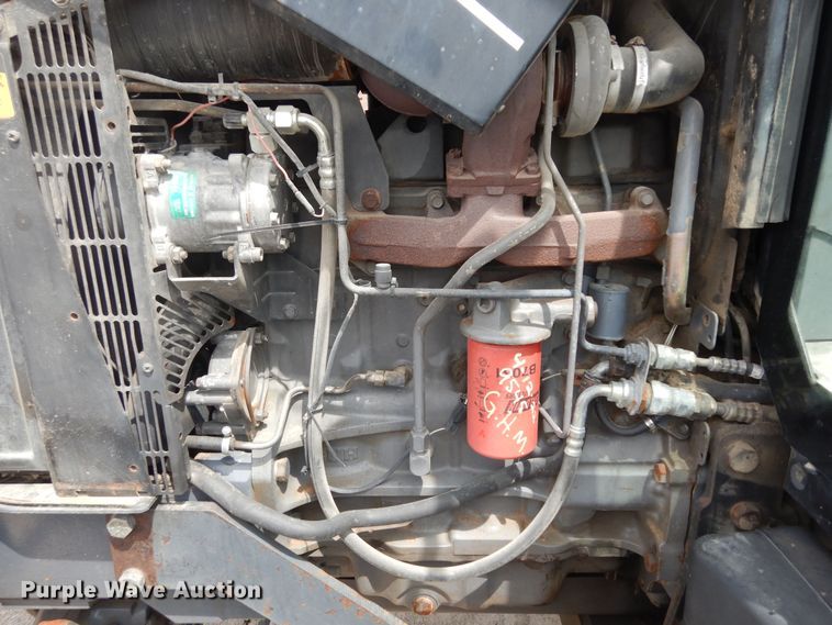 image for item DK1819 2001 New Holland TS110  MFWD tractor