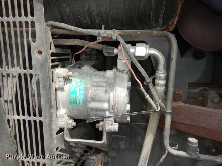 image for item DK1819 2001 New Holland TS110  MFWD tractor