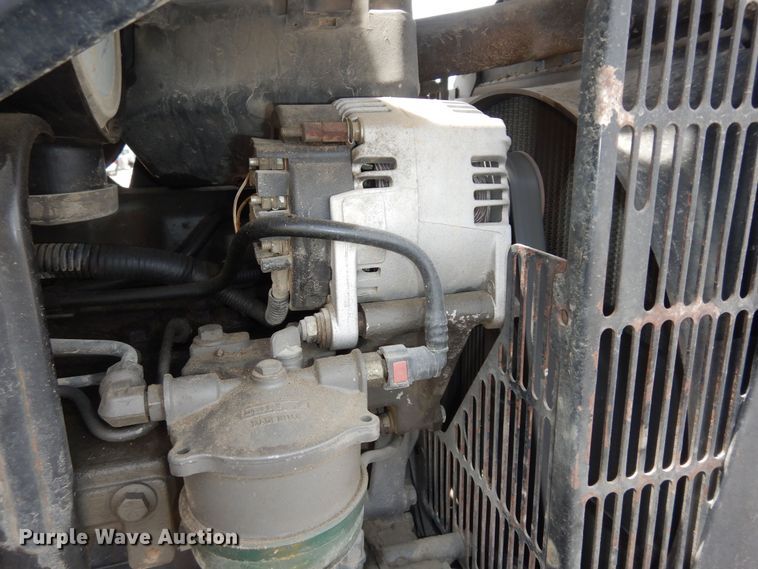 image for item DK1819 2001 New Holland TS110  MFWD tractor