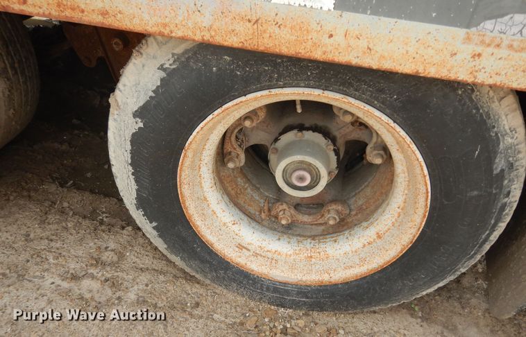 image for item DK1821 1996 Interstate 40DLA  equipment trailer