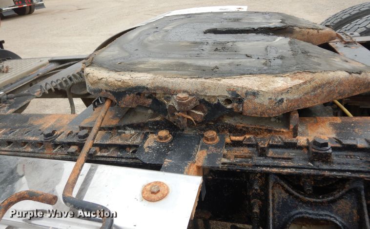 image for item DK1824 2008 International TranStar 8600  semi truck