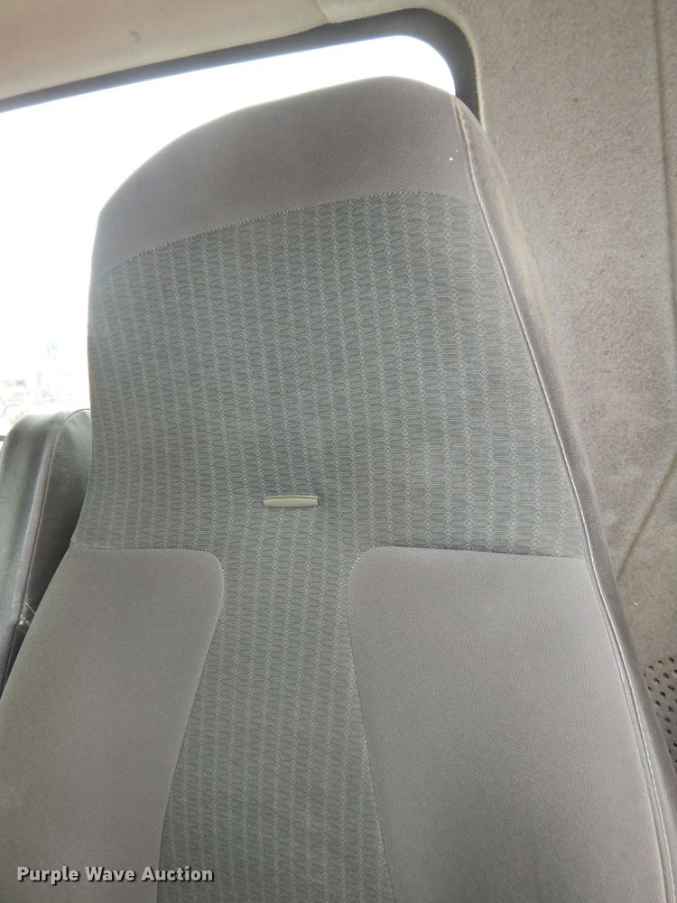 image for item DK1824 2008 International TranStar 8600  semi truck