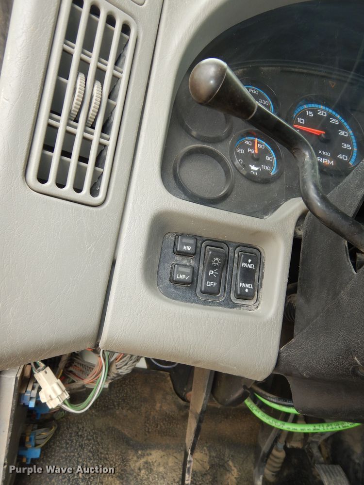 image for item DK1824 2008 International TranStar 8600  semi truck