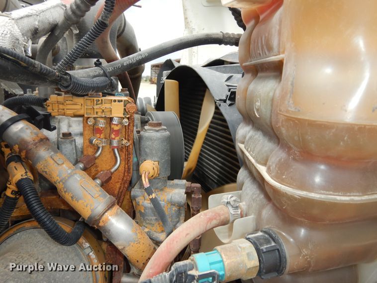 image for item DK1824 2008 International TranStar 8600  semi truck