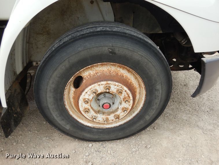 image for item DK1824 2008 International TranStar 8600  semi truck