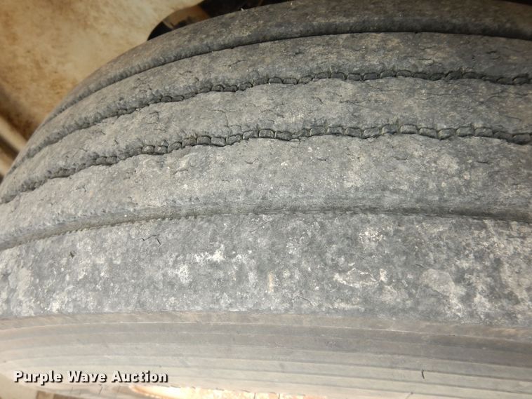 image for item DK1824 2008 International TranStar 8600  semi truck