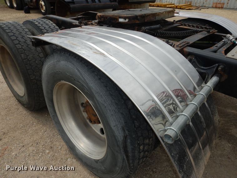 image for item DK1824 2008 International TranStar 8600  semi truck