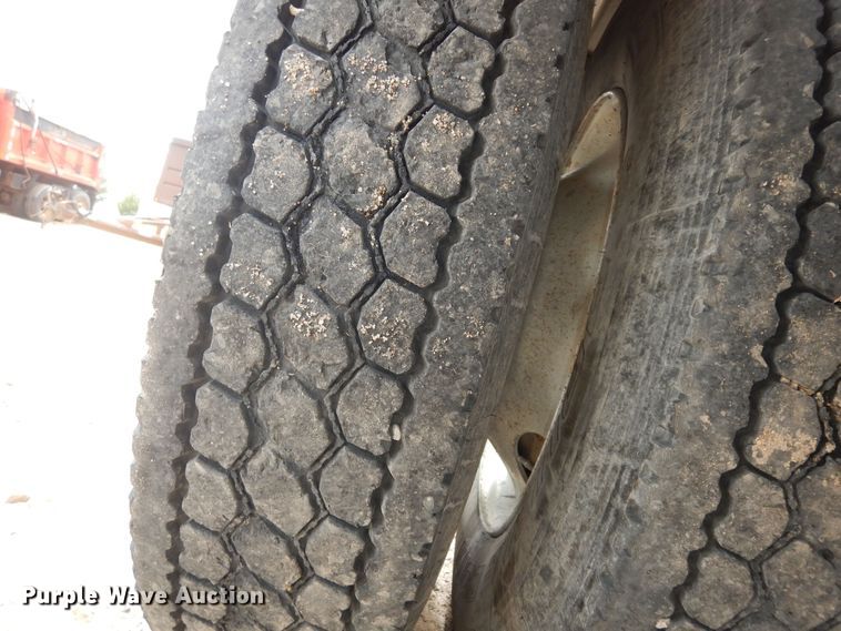 image for item DK1824 2008 International TranStar 8600  semi truck