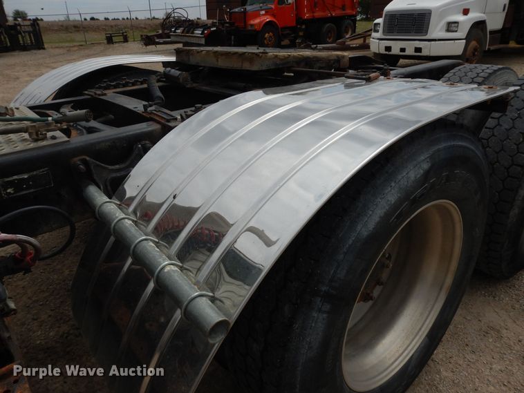 image for item DK1824 2008 International TranStar 8600  semi truck