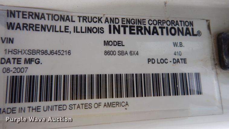 image for item DK1824 2008 International TranStar 8600  semi truck