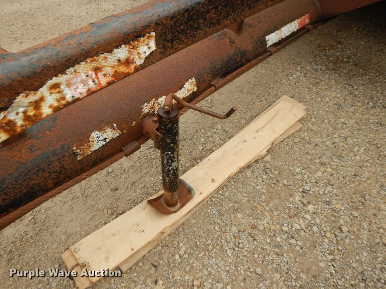 image for item DK1828 2009 Neville FL13  end dump pup trailer