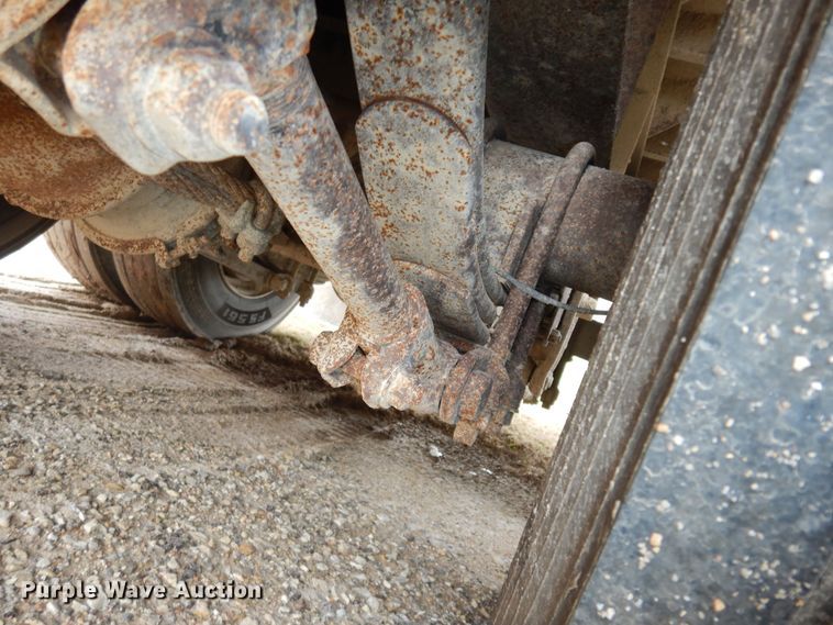 image for item DK1828 2009 Neville FL13  end dump pup trailer