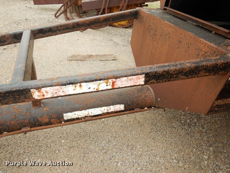 image for item DK1830 2009 Neville FL13  end dump pup trailer