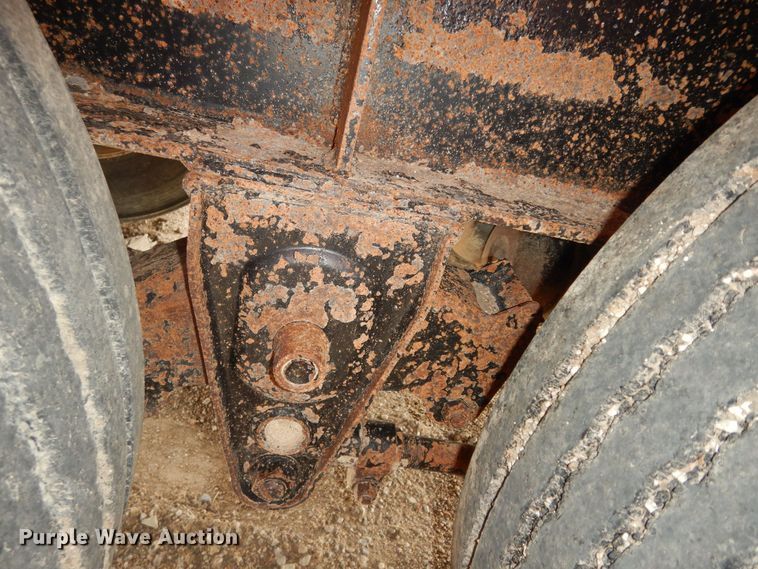 image for item DK1830 2009 Neville FL13  end dump pup trailer