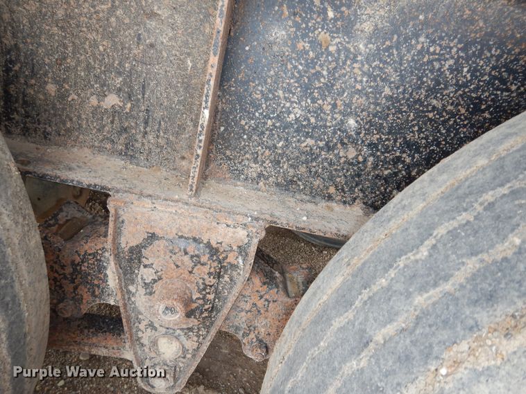 image for item DK1830 2009 Neville FL13  end dump pup trailer