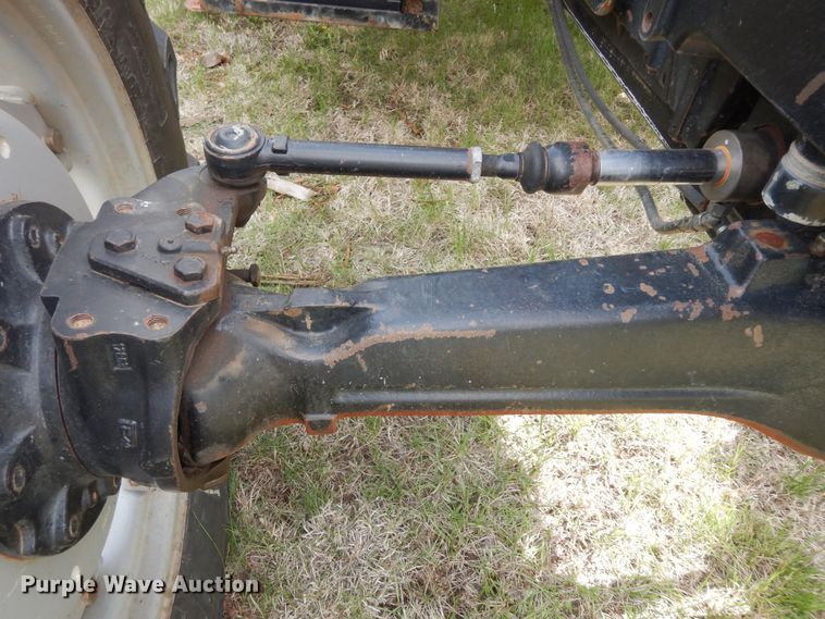 image for item DK1840 2005 AGCO RT100  MFWD tractor