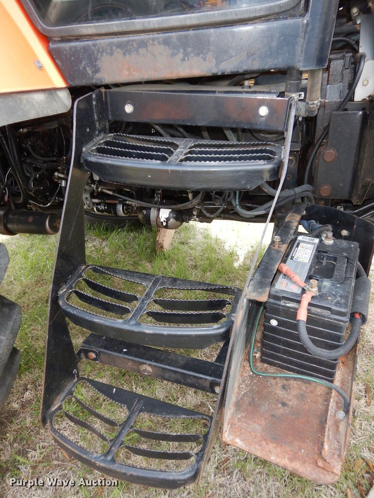 image for item DK1840 2005 AGCO RT100  MFWD tractor