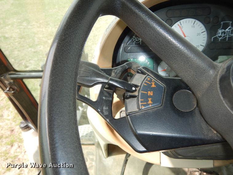 image for item DK1840 2005 AGCO RT100  MFWD tractor