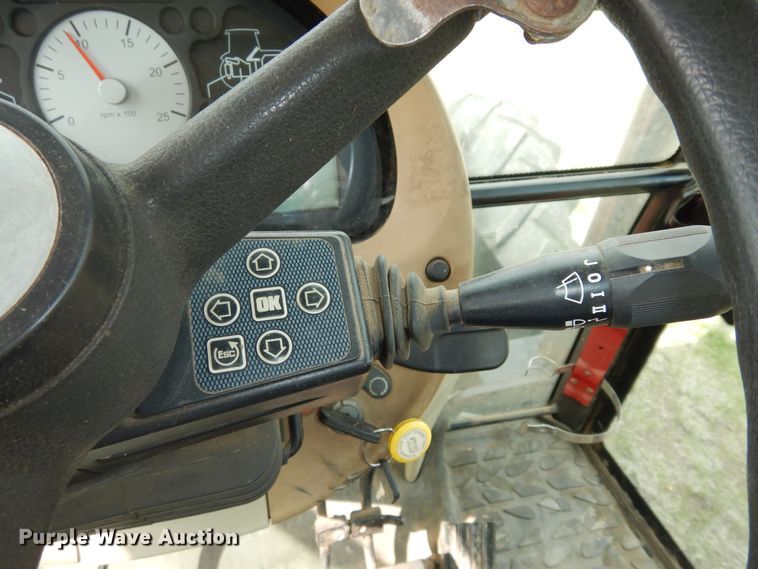 image for item DK1840 2005 AGCO RT100  MFWD tractor