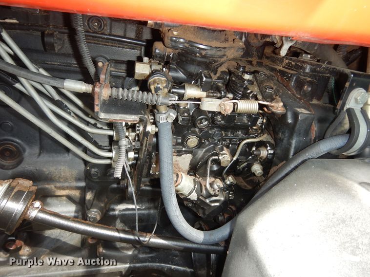 image for item DK1840 2005 AGCO RT100  MFWD tractor