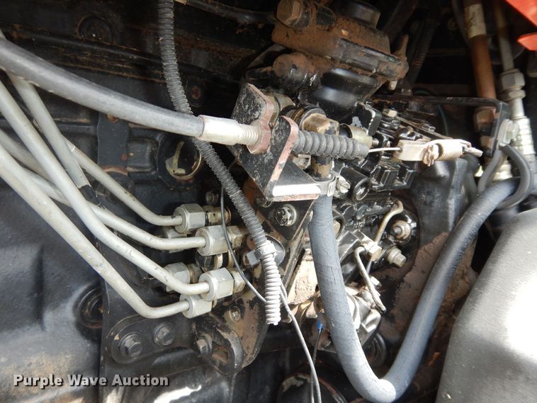 image for item DK1840 2005 AGCO RT100  MFWD tractor