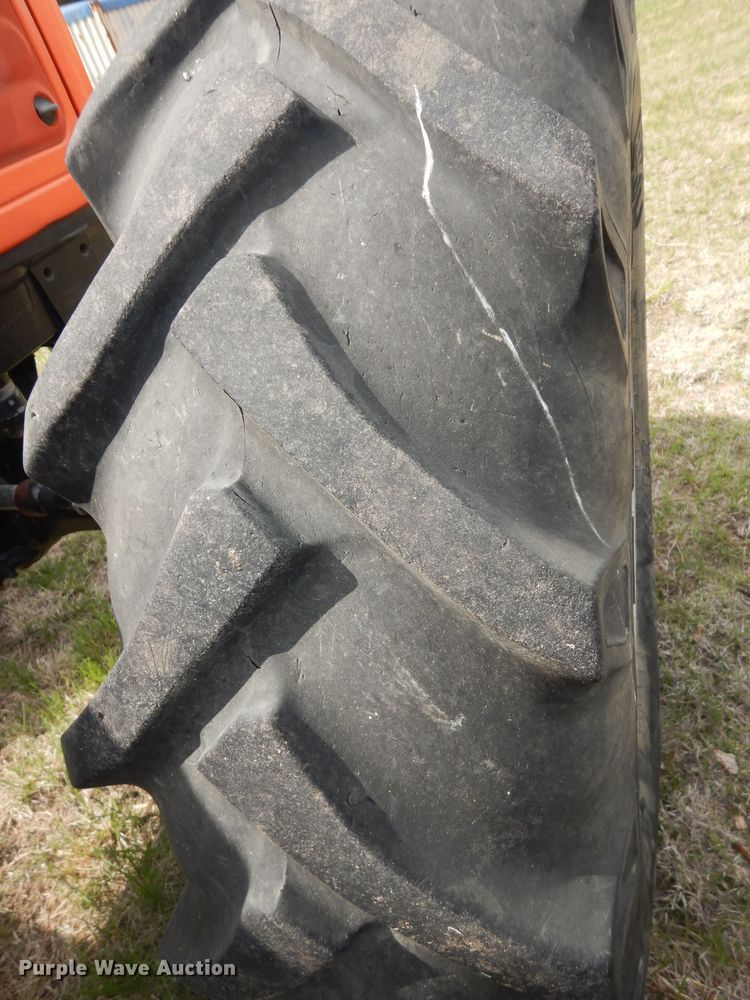 image for item DK1840 2005 AGCO RT100  MFWD tractor