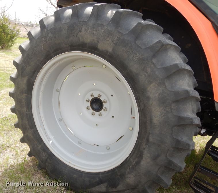 image for item DK1840 2005 AGCO RT100  MFWD tractor