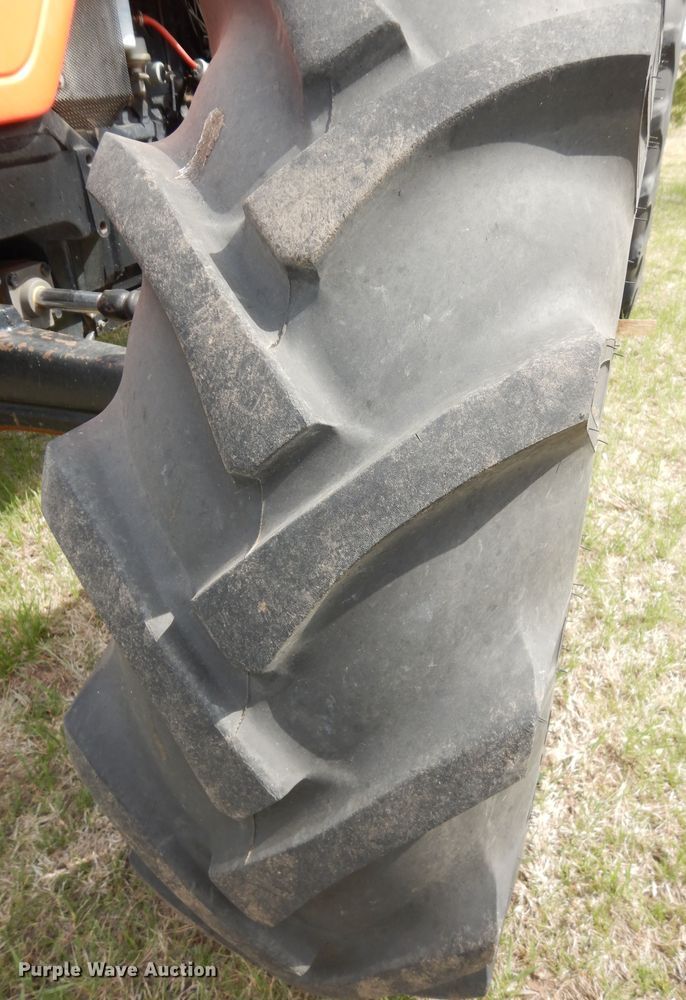 image for item DK1840 2005 AGCO RT100  MFWD tractor