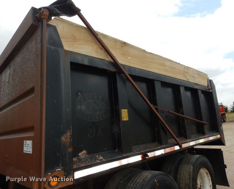 image for item DK1842 2009 Neville FL13  end dump pup trailer