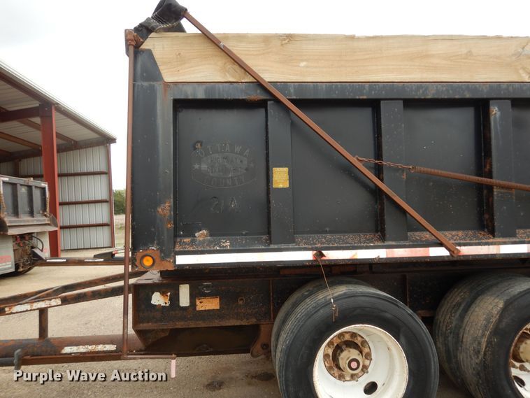 image for item DK1842 2009 Neville FL13  end dump pup trailer