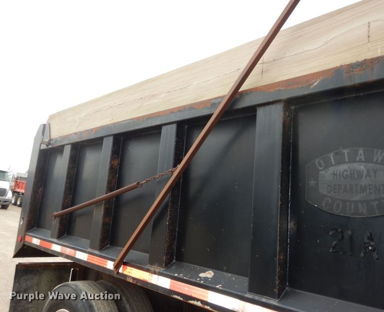 image for item DK1842 2009 Neville FL13  end dump pup trailer