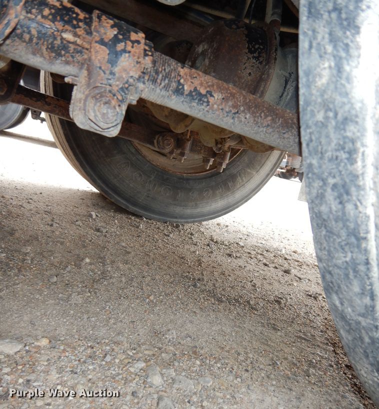 image for item DK1842 2009 Neville FL13  end dump pup trailer