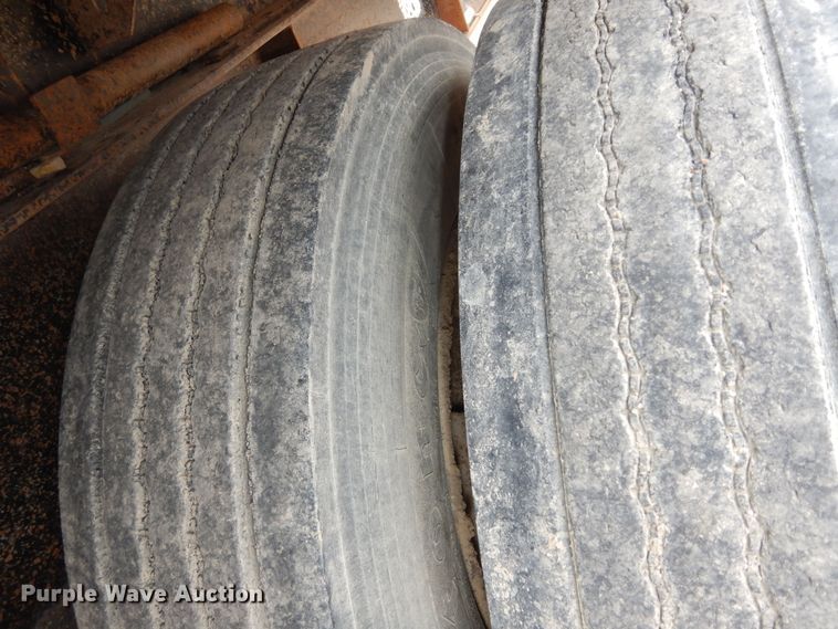 image for item DK1842 2009 Neville FL13  end dump pup trailer