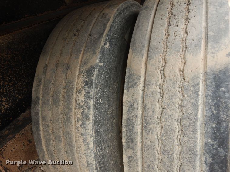 image for item DK1842 2009 Neville FL13  end dump pup trailer