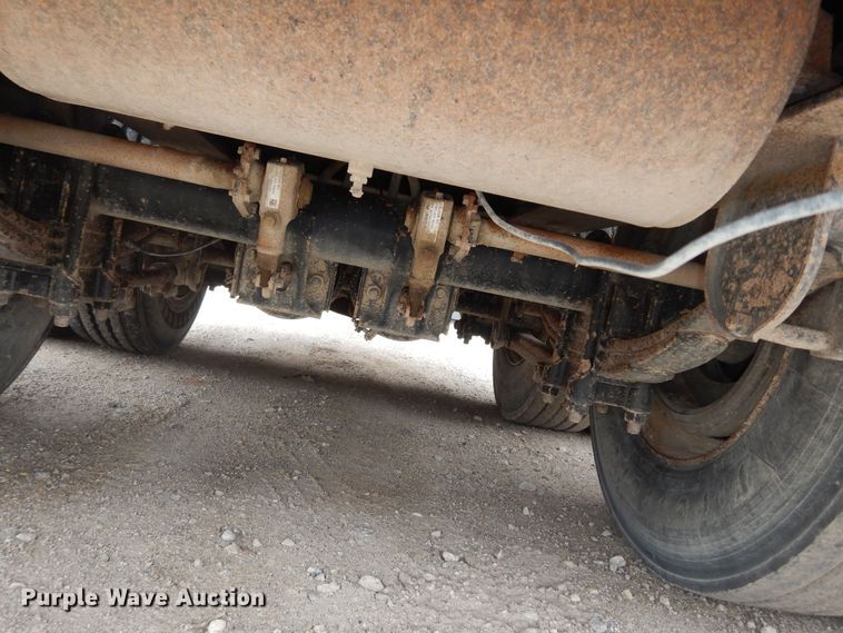 image for item DK1842 2009 Neville FL13  end dump pup trailer