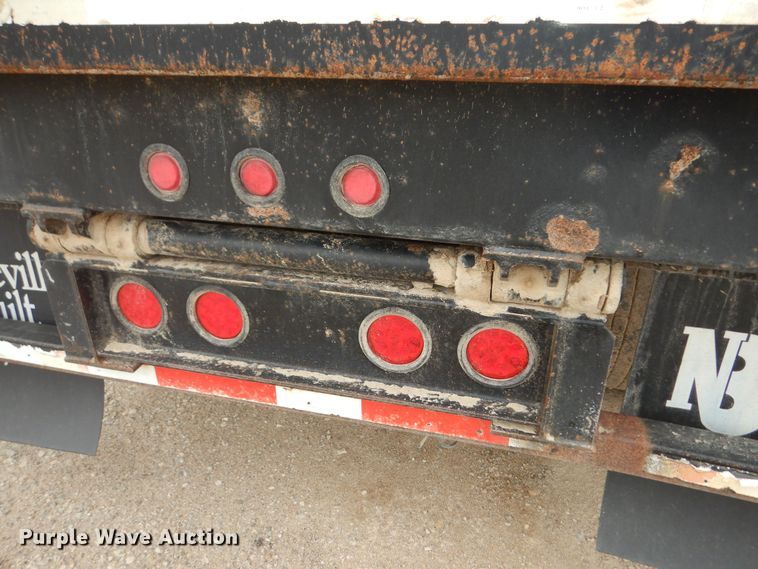 image for item DK1843 2009 Neville FL13  end dump pup trailer