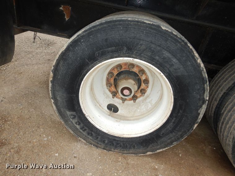 image for item DK1843 2009 Neville FL13  end dump pup trailer