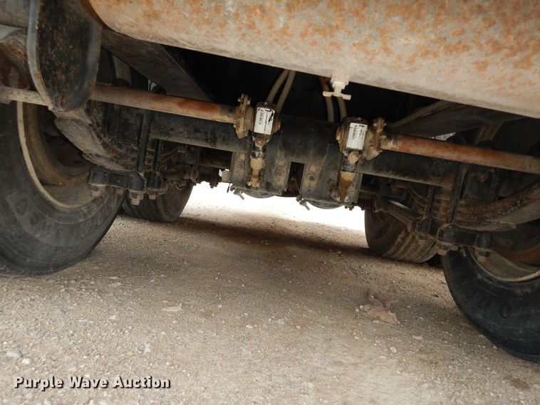 image for item DK1843 2009 Neville FL13  end dump pup trailer