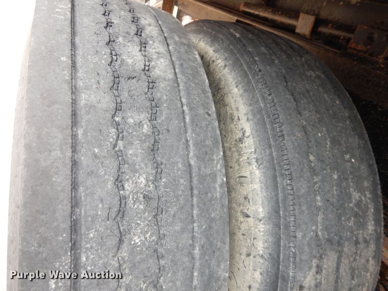 image for item DK1843 2009 Neville FL13  end dump pup trailer