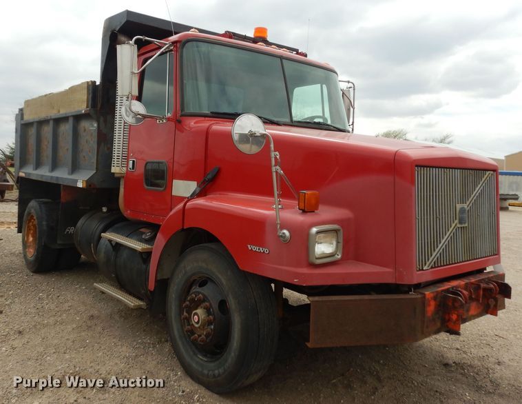 image for item DK1844 1996 Volvo WG  dump truck